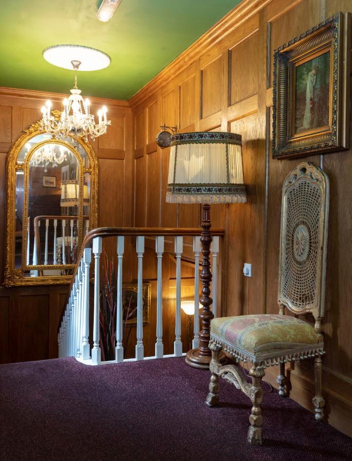 Scholars Townhouse Hotel 드로이다 외부 사진